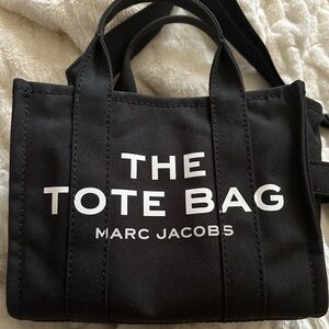 Marc Jacob’s “The Canvas Small Tote Bag”, includes authentic tag